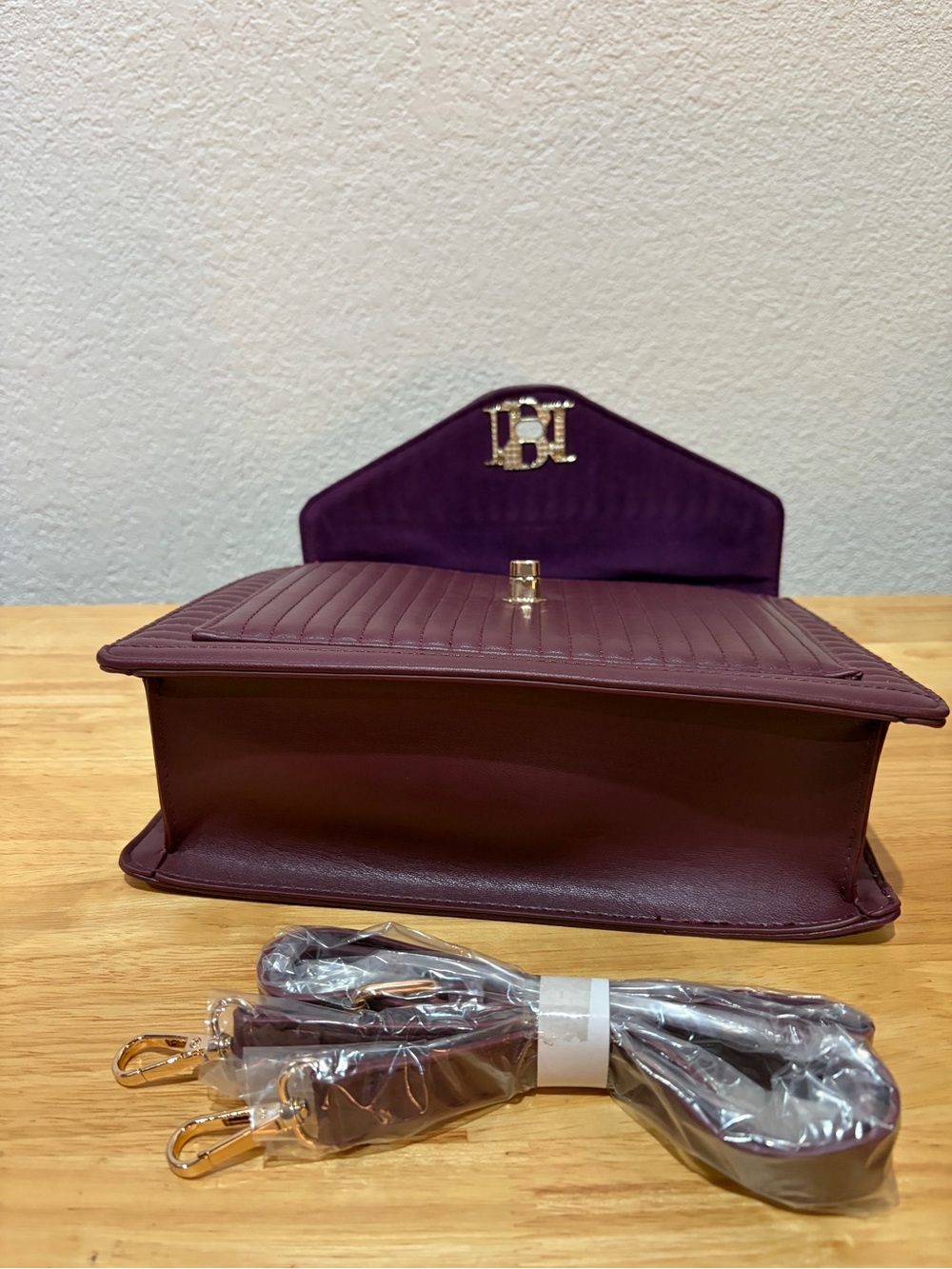 NWT Badgley Mischka BM-4180 Plum Quilted Vegan Leather Crossbody Bag MSRP $179 ๐ - Picture 6 of 10
